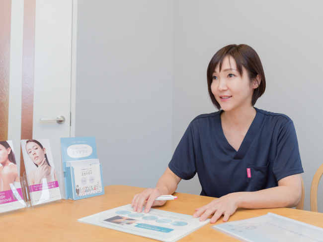 すずき内科クリニック ミセルクリニック直方院のスタッフ集合写真